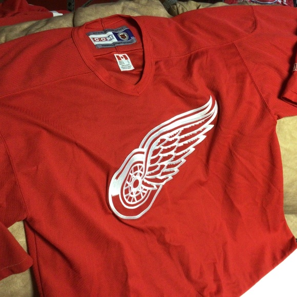 NHL DETROIT Redwings jersey - Picture 2 of 3